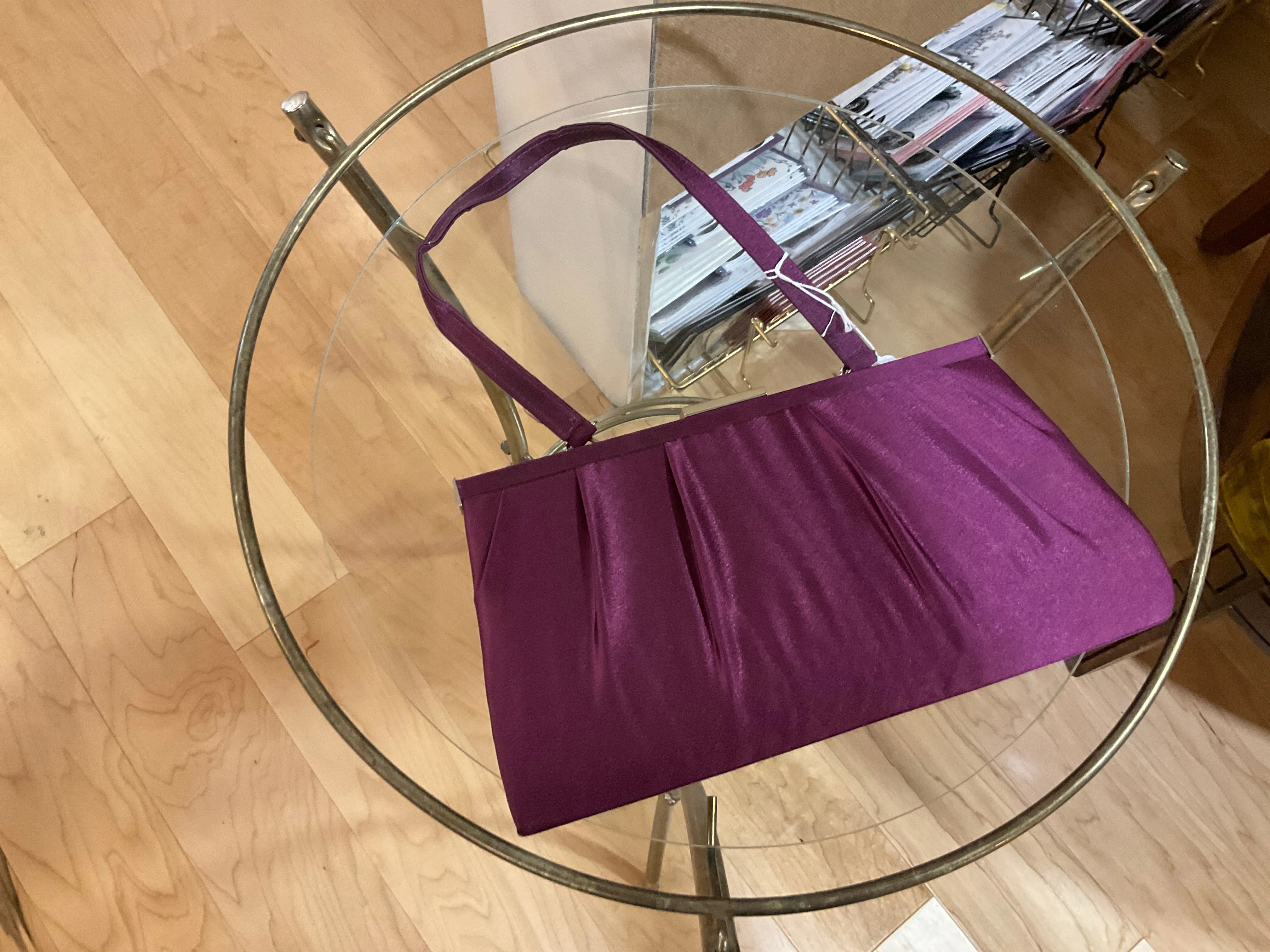 {{ClientCode}} PURPLE UNKNOWN CLUTCH PURSE