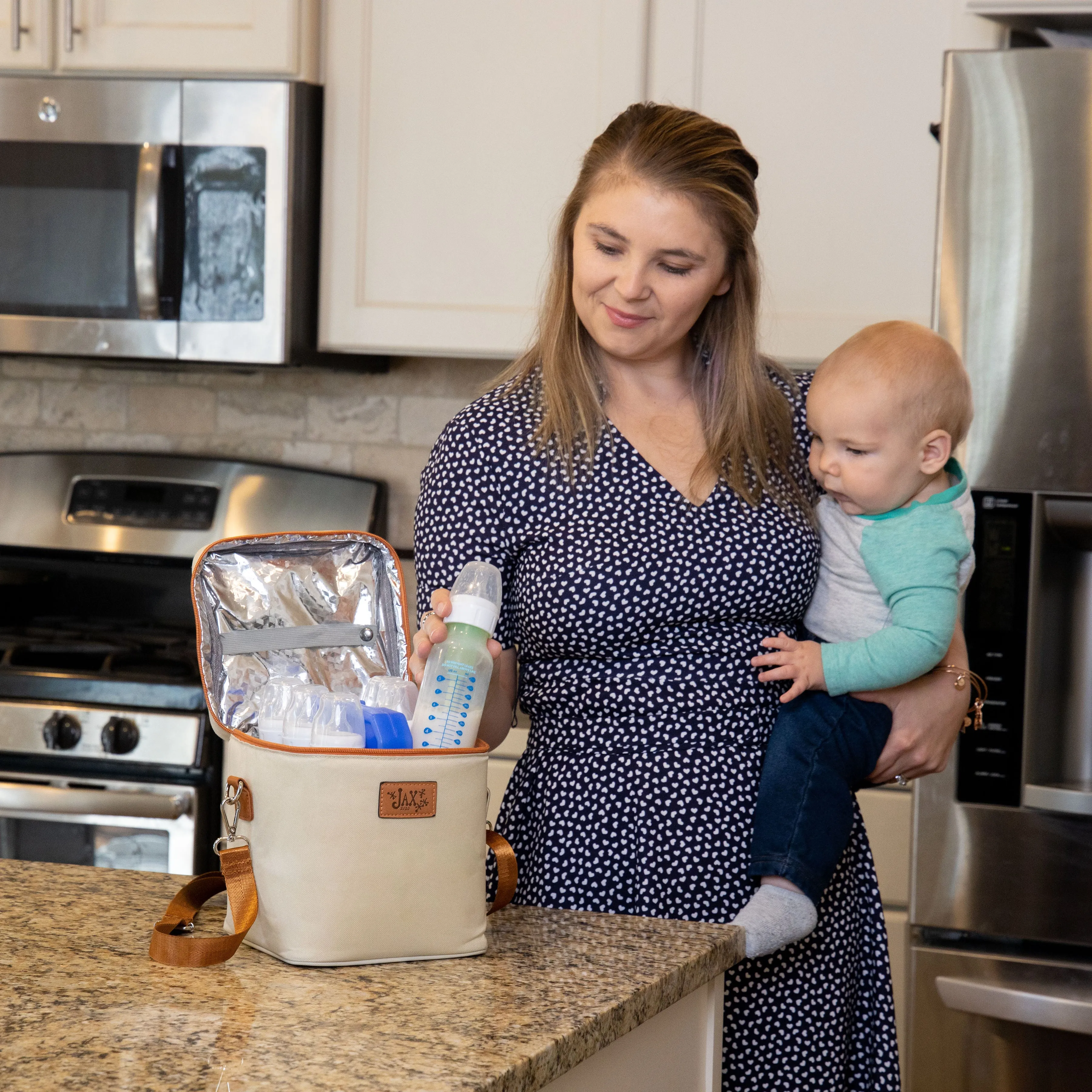 Cream Breastmilk Cooler Bag | Lunch Bag - Insulated Container for 6 Large Bottles or Storage Bags (Boho Cream)