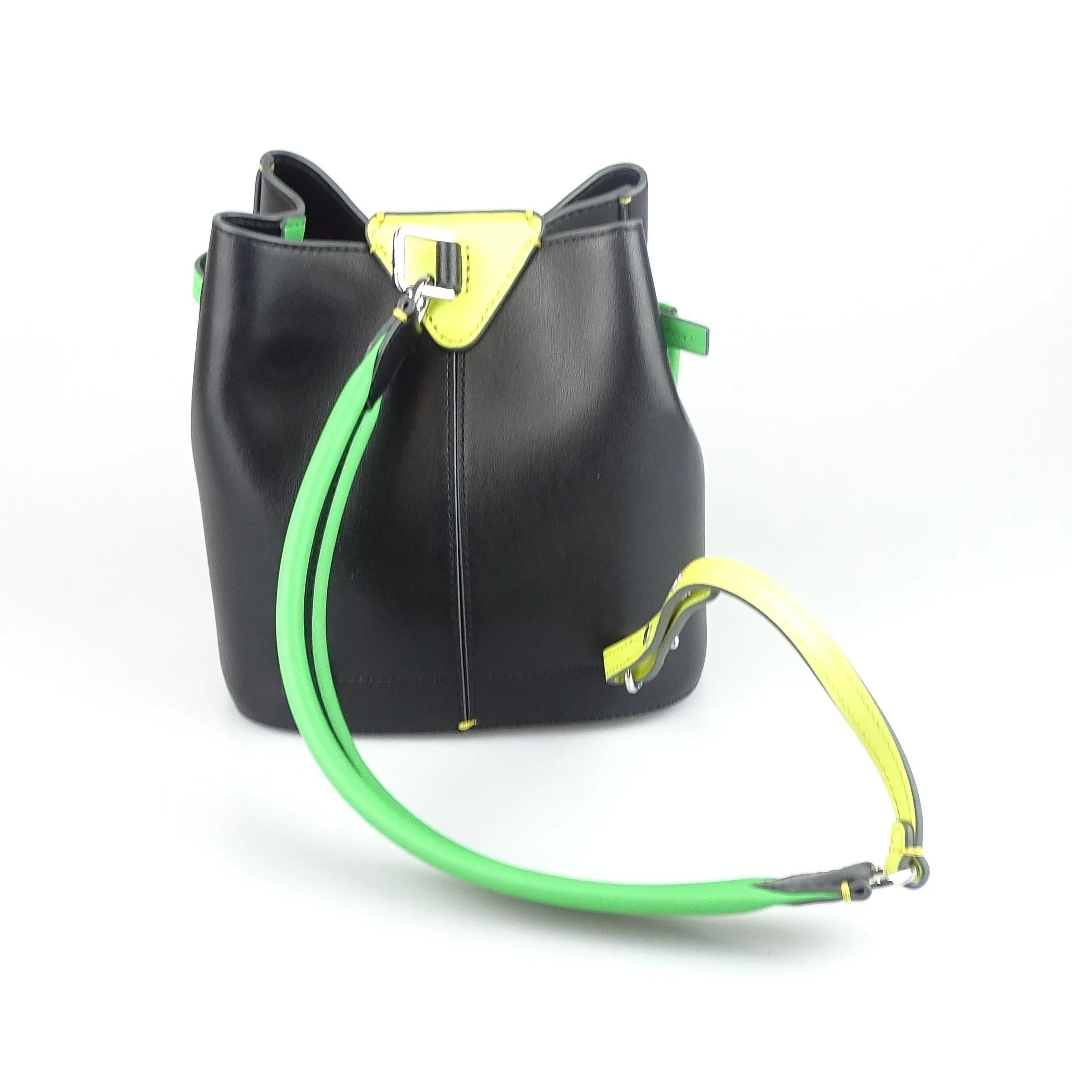 Danse Lente Bucket Bag