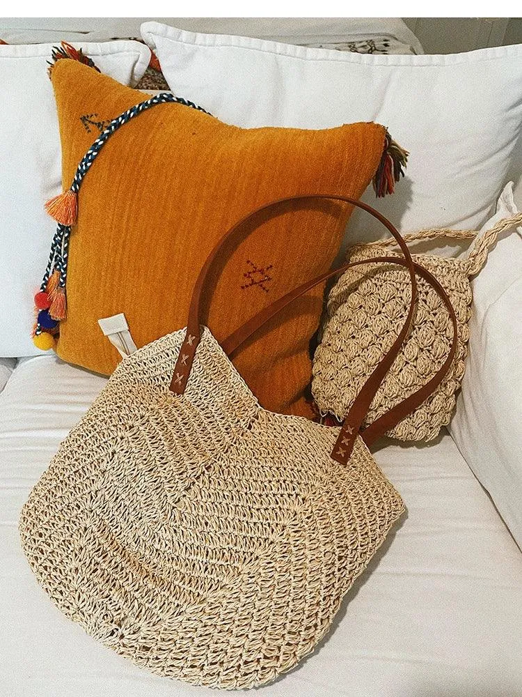 Elevate Your Style: Niche Woven Bucket Bags – Perfect for Commuting and Vacation!