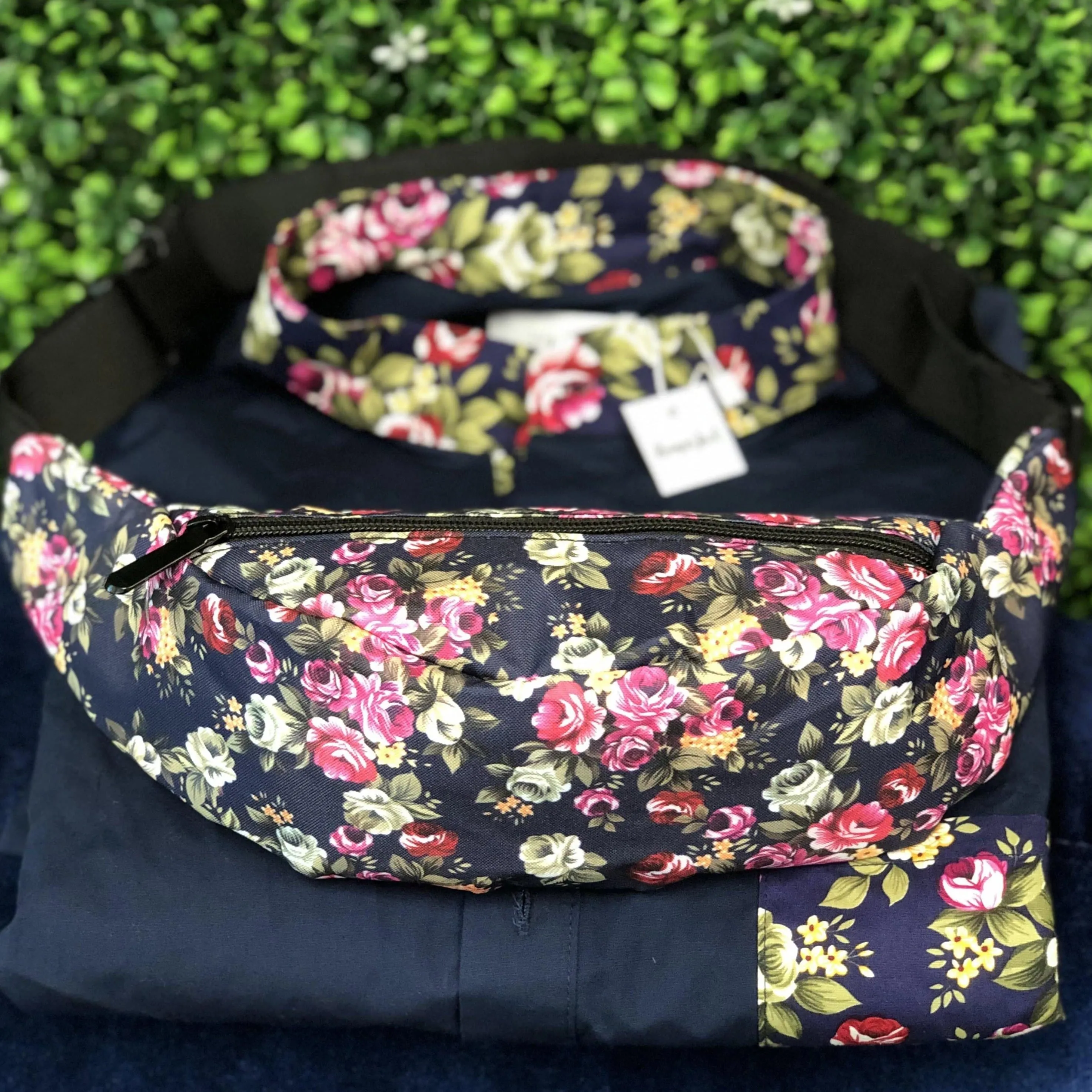 Navy Rose Fanny