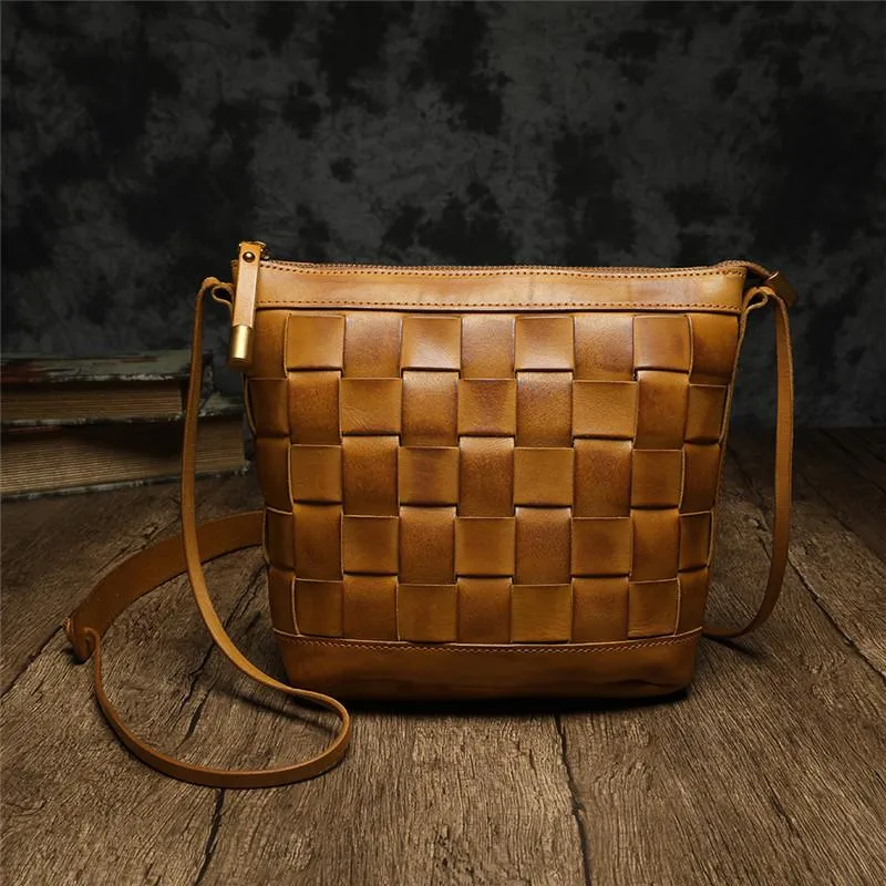 Weaved Cem Leather Small Bucket Bag