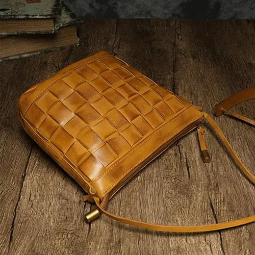 Weaved Cem Leather Small Bucket Bag