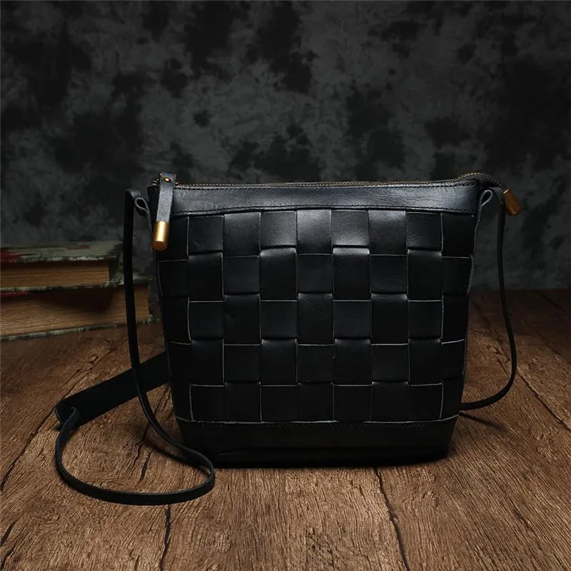 Weaved Cem Leather Small Bucket Bag