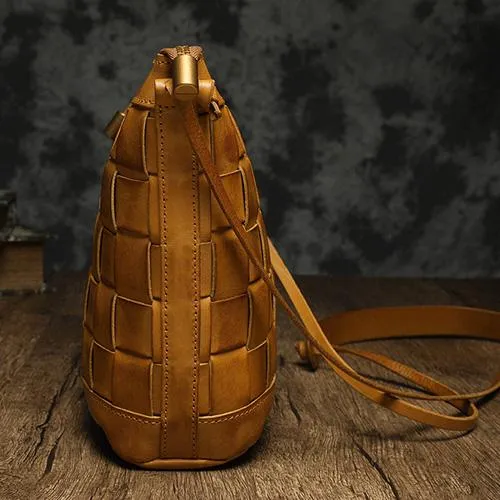 Weaved Cem Leather Small Bucket Bag