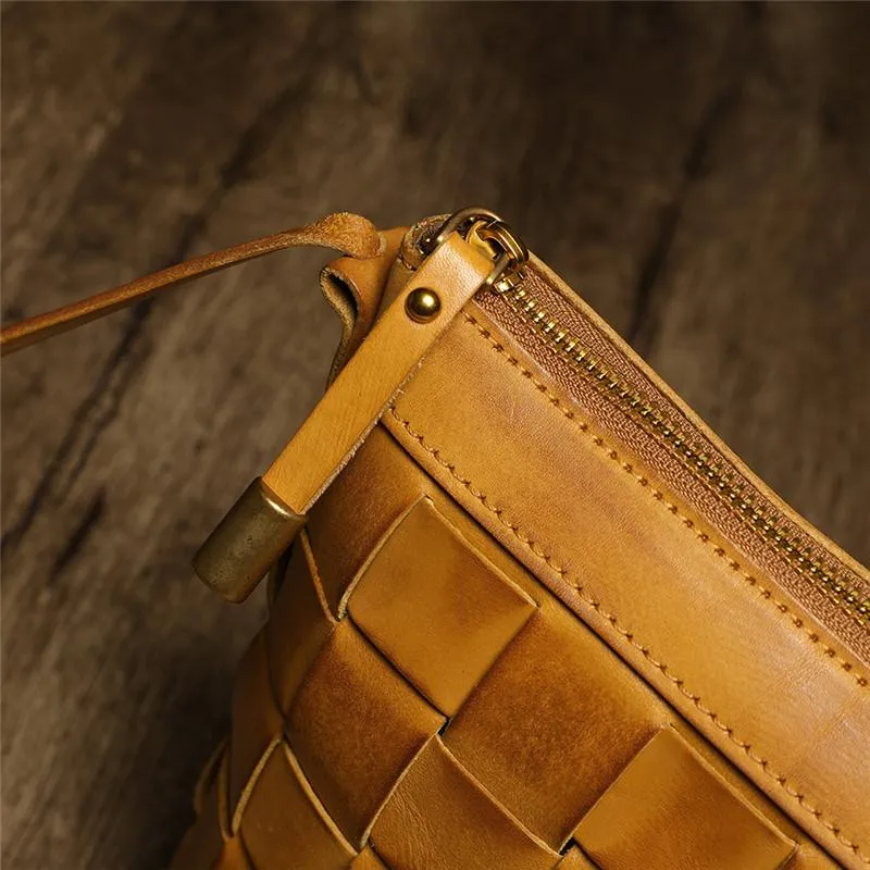 Weaved Cem Leather Small Bucket Bag