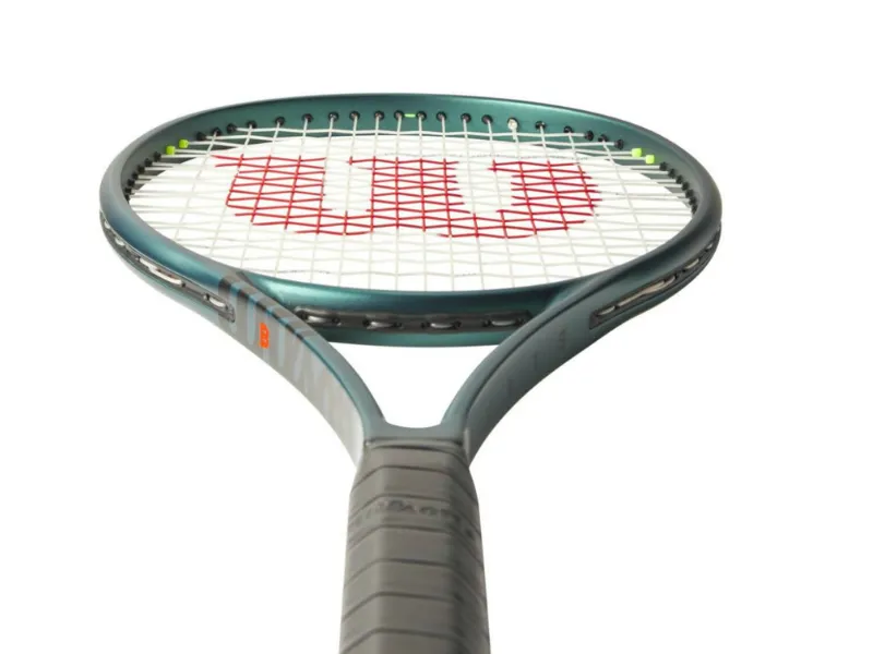 Wilson Blade 98S V9 Tennis Racket